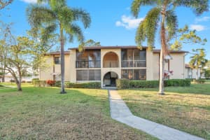 309 Knotty Pine Circle A-1, Greenacres, Fl 33463, Greenacres