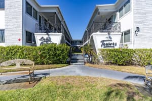 302 Lake Osborne Drive, Lake Worth Beach, FL 33461 - MLS#R11166888