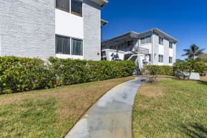 302 Lake Osborne Drive, Lake Worth Beach, FL 33461 - MLS#R11166888