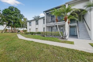 1013 Green Pine Boulevard, West Palm Beach, FL 33409 - MLS#R11167004