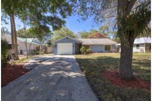 945 33rd Avenue, Vero Beach, FL 32968 - MLS#R11167007