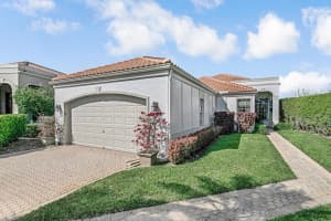 2482 Players Court, Wellington, FL 33414 - MLS#R11167039