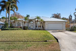 737 Dalton Circle, Port St Lucie, FL 34953 - MLS#R11167084