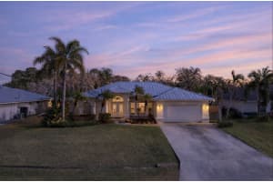 737 Dalton Circle, Port St Lucie, FL 34953 - MLS#R11167084