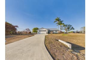 8525 9th Street, Okeechobee, FL 34974 - MLS#R11167119
