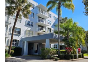 470 Executive Center Drive, West Palm Beach, FL 33401 - MLS#R11167121