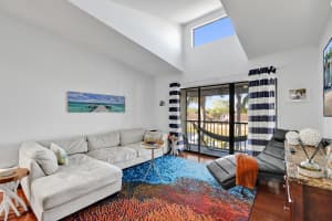 1008 Green Pine Boulevard, West Palm Beach, FL 33409 - MLS#R11167123