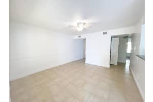 815 Boynton Beach Boulevard, Boynton Beach, FL 33426 - MLS#R11167136