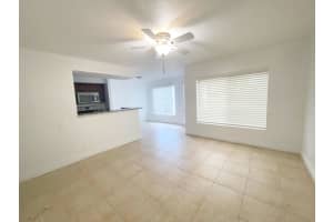 815 Boynton Beach Boulevard, Boynton Beach, FL 33426 - MLS#R11167137