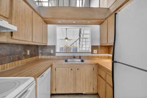 8042 21st Place, Davie, FL 33324 - MLS#R11167153