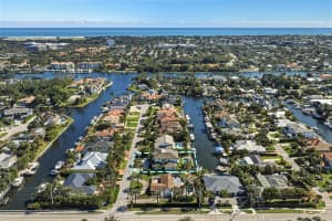 2442 Bay Circle, Palm Beach Gardens, FL 33410 - MLS#R11167163