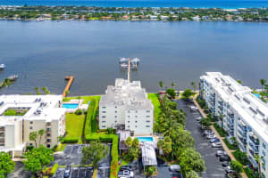 1206 Lake Drive, Lantana, FL 33462 - MLS#R11167175