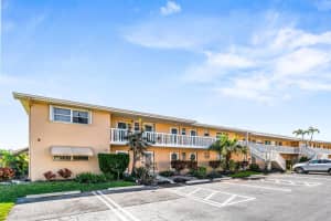 2121 1st Court, Boynton Beach, FL 33435 - MLS#R11167177