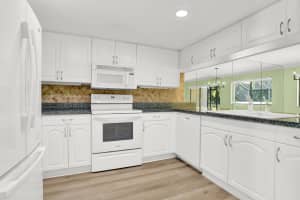 215 Oak Harbour Drive, Juno Beach, FL 33408 - MLS#R11167272