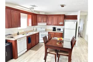 613 Jasmine Lane, Deerfield Beach, FL 33442 - MLS#R11167322