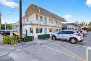 2880 Lake Osborne Drive, Lake Worth Beach, FL 33461 - MLS#R11167330