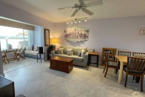 1116 Lake Terrace, Boynton Beach, FL 33426 - MLS#R11167337