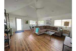 631 C Street, Lake Worth Beach, FL 33460 - MLS#R11167341