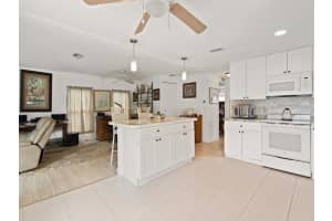 8 Brisa Lane, Port Saint Lucie, FL 34952 - MLS#R11167426