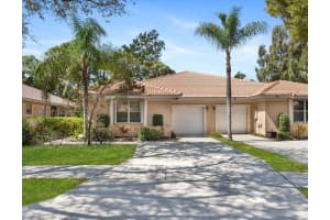 392 Coral Trace Circle, Delray Beach, FL 33445 - MLS#R11167556