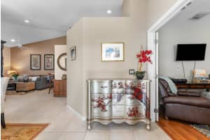 392 Coral Trace Circle, Delray Beach, FL 33445 - MLS#R11167556