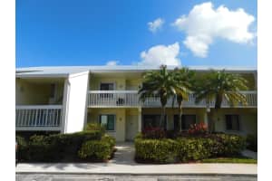 4300 Gator Trace Drive, Fort Pierce, FL 34982 - MLS#R11167573