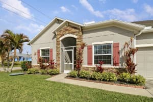 3301 Frankford Street, Port St Lucie, FL 34953 - MLS#R11167607