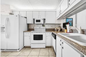 3146 Via Poinciana 307, Lake Worth, FL 33467, Lake Worth, FL 33467 - MLS#R11167611