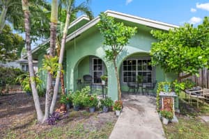 215 E Street, Lake Worth Beach, FL 33460 - MLS#R11167702