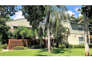 2 Crossings Circle, Boynton Beach, FL 33435 - MLS#R11167704