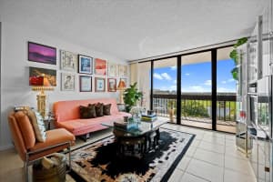 2400 Presidential Way, West Palm Beach, FL 33401 - MLS#R11167711