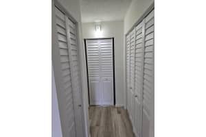 1106 Green Pine Boulevard, West Palm Beach, FL 33409 - MLS#R11167722