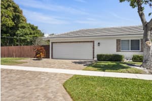 401 10th Ter Terrace, Boca Raton, FL 33432 - MLS#R11167809