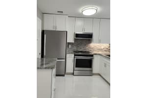 1919 Discovery Circle, Deerfield Beach, FL 33442 - MLS#R11167832