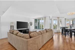 120 5th Avenue, Boca Raton, FL 33432 - MLS#R11167849