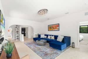 7820 Hawthorne Avenue, Miami Beach, FL 33141 - MLS#R11167887