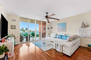 2650 Lake Shore Drive, Riviera Beach, FL 33404 - MLS#R11167945