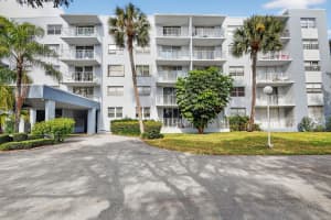 470 Executive Center Drive, West Palm Beach, FL 33401 - MLS#R11167960