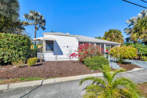 2401 Ridgeway Avenue, West Palm Beach, FL 33401 - MLS#R11167963