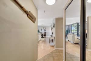 950 Lavers Circle, Delray Beach, FL 33444 - MLS#R11167976