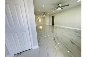 1307 24th St Street, Boynton Beach, FL 33426 - MLS#R11168060