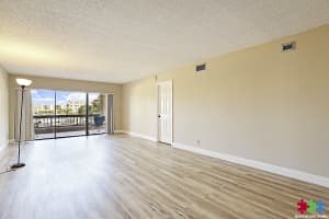 1036 Us Highway 1 216, North Palm Beach, FL 33408, North Palm Beach, FL 33408 - MLS#R11168066