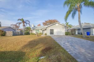 135 10th Avenue, Vero Beach, FL 32962 - MLS#R11168157