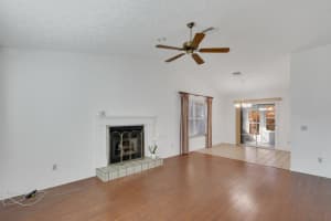 135 10th Avenue, Vero Beach, FL 32962 - MLS#R11168157