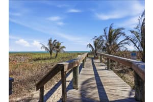 3206 Lakeview Circle, Hutchinson Island, FL 34949 - MLS#R11168211