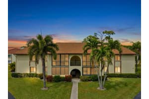 331 Knotty Pine Circle, Greenacres, FL 33463 - MLS#R11168217