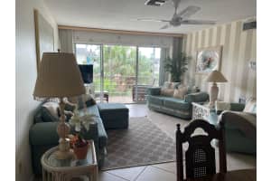 506 Davis Road, Palm Springs, FL 33461 - MLS#R11168237