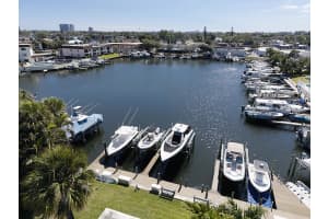 714 Northlake Court, North Palm Beach, FL 33408 - MLS#R11168245