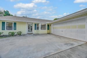 8690 Shadylake Lane, Fort Pierce, FL 34947 - MLS#R11168254