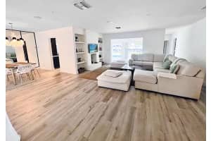 1919 Sunrise Key Boulevard, Fort Lauderdale, FL 33304 - MLS#R11168327